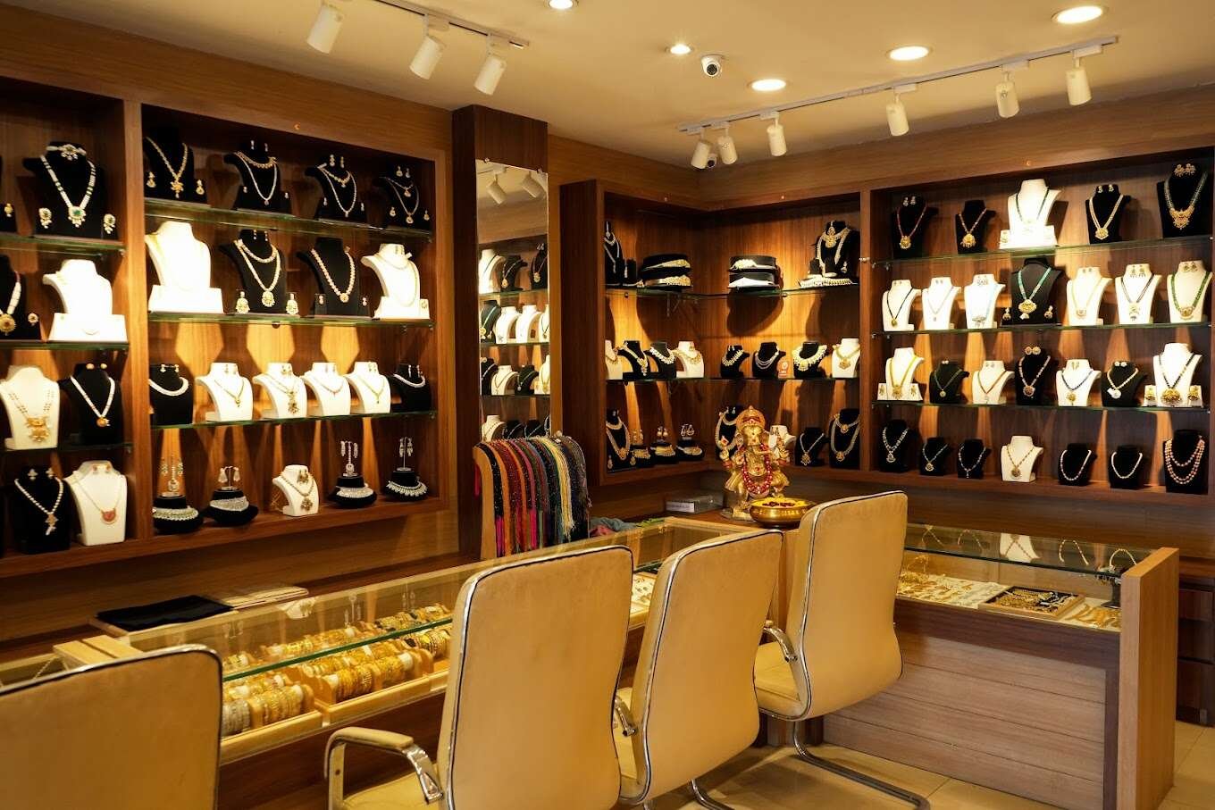 Original Narayana Pearls Gems & Jewels Porur
